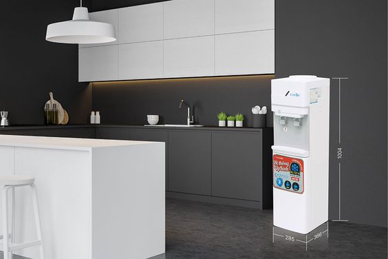 Cây nước nóng lạnh Karofi HC15 được thiết kế theo hướng tối giản